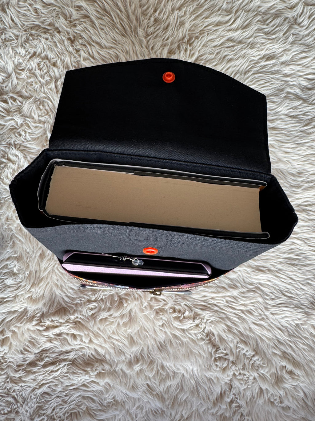 Orange dragon shelf Large 3in1 Sleeve