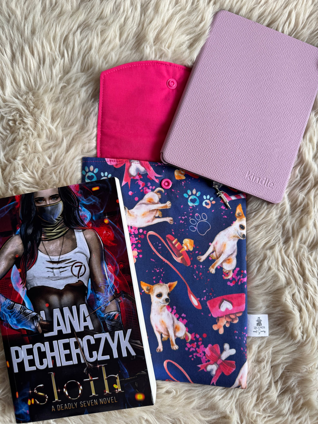 Chihuahua Small eReader and Book Sleeve