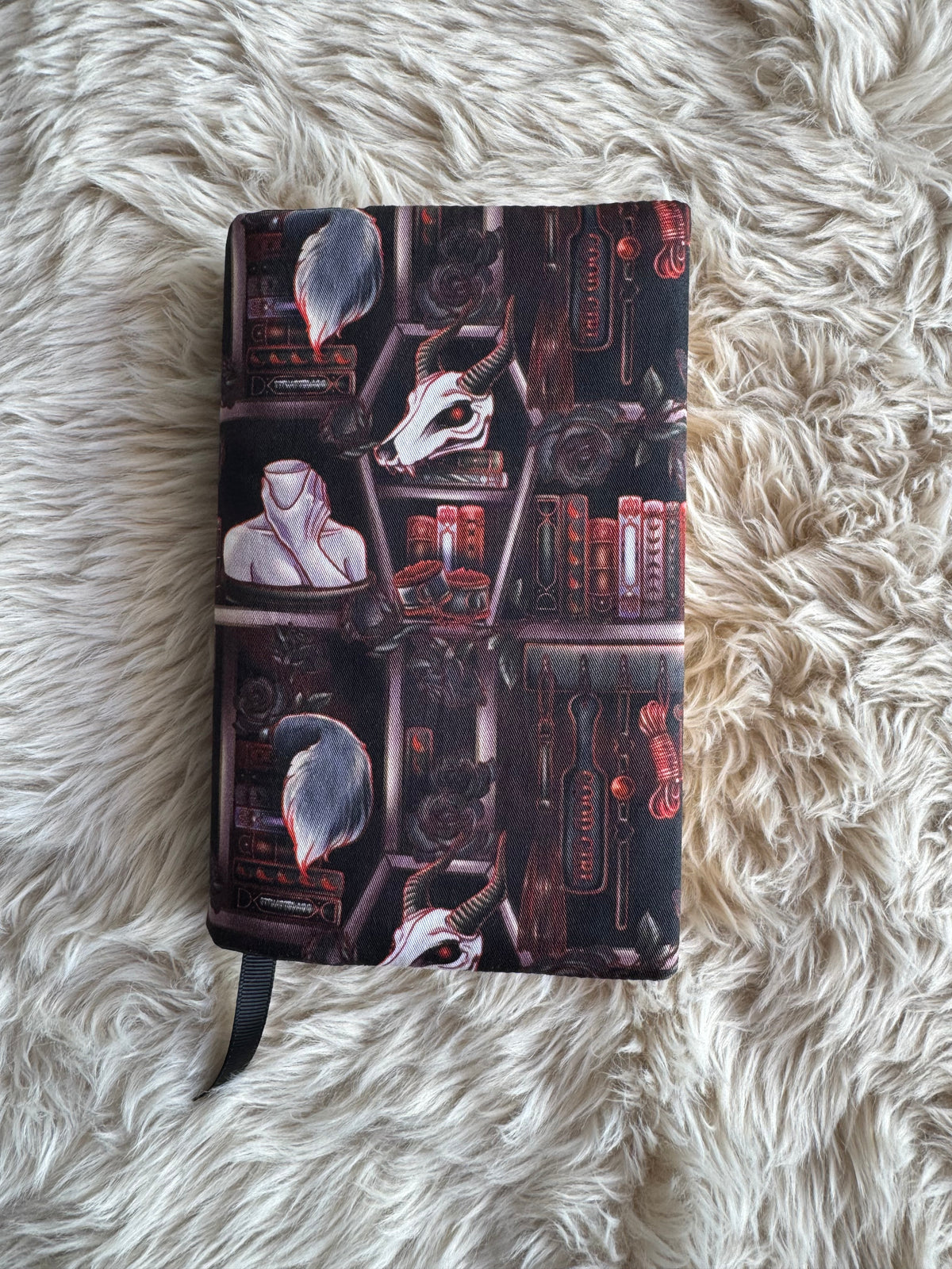 Dark romance shelves dust jacket (Red)