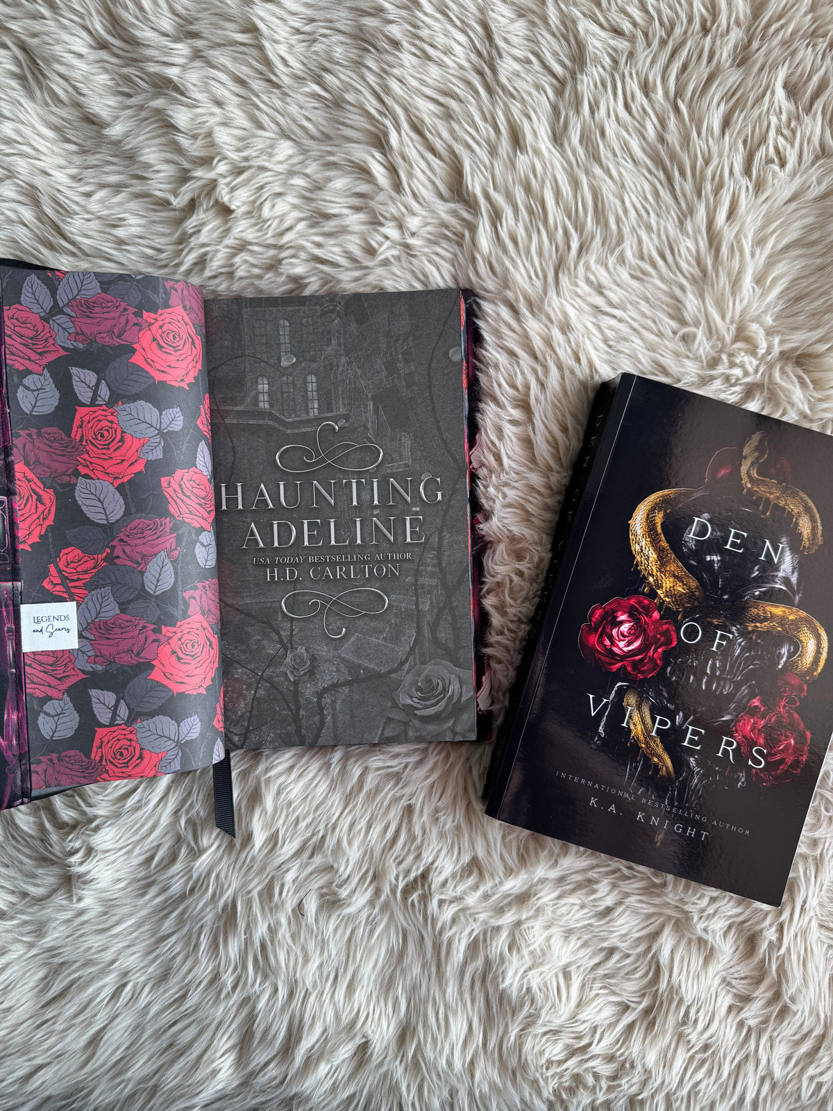 Dark romance shelves dust jacket (Pink)