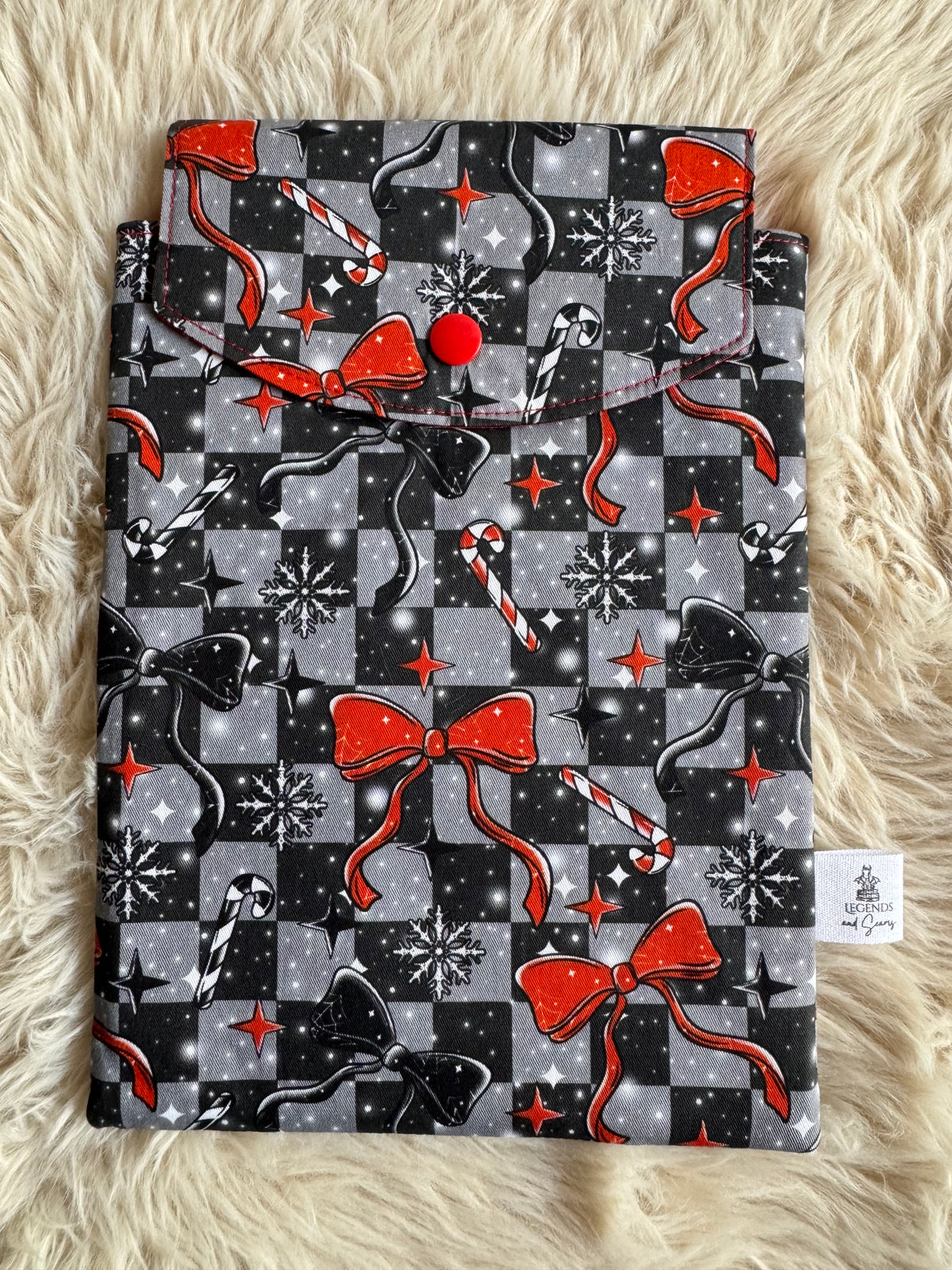 Bows and candy canes Small eReader and Book Sleeve