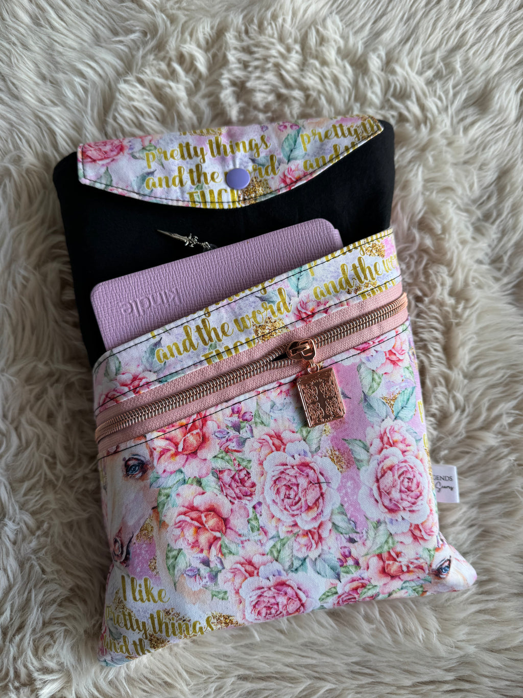 I like pretty things… (book pull) Large 3in1 Sleeve