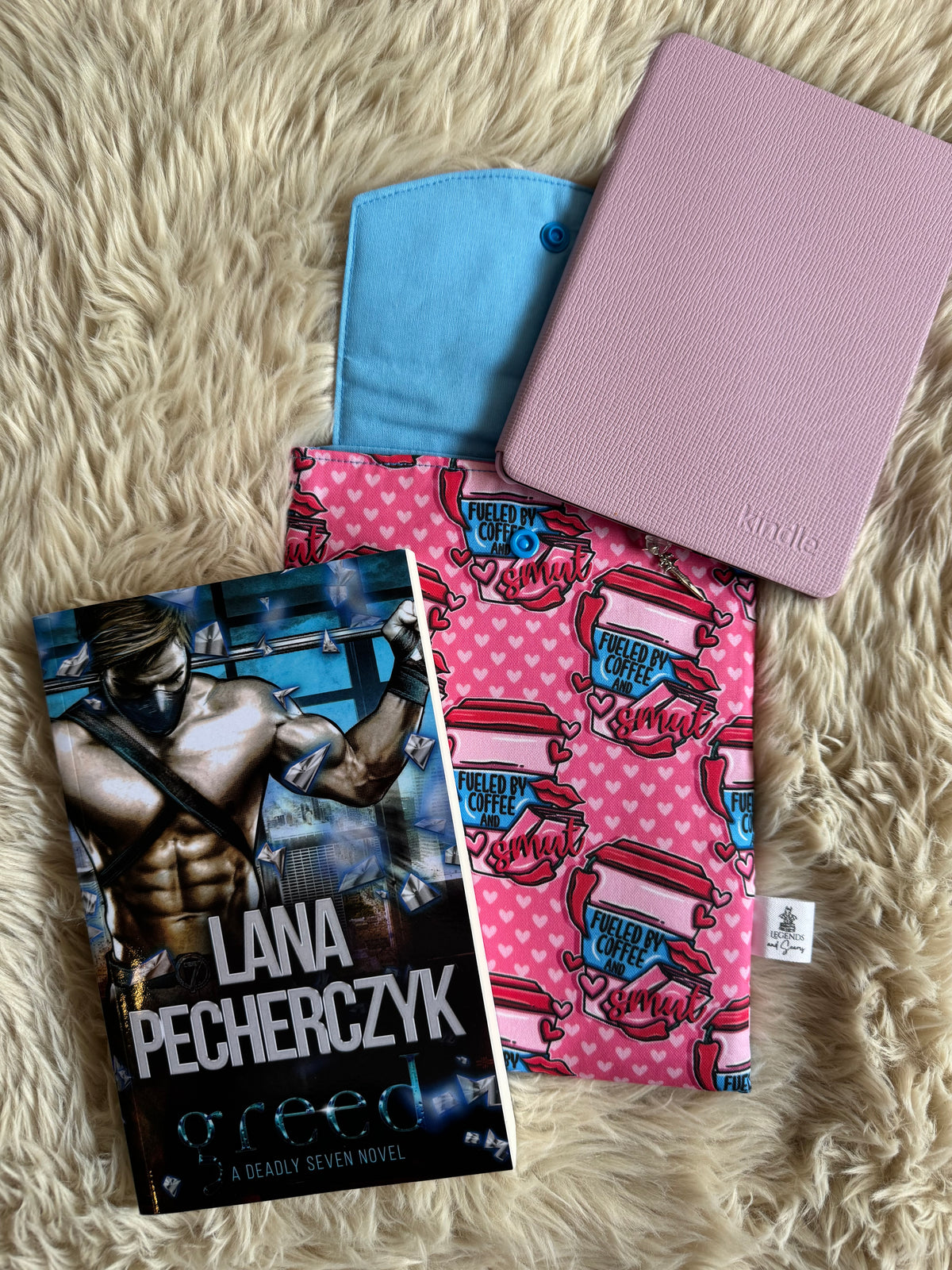 Coffee and smut Small eReader and Book Sleeve
