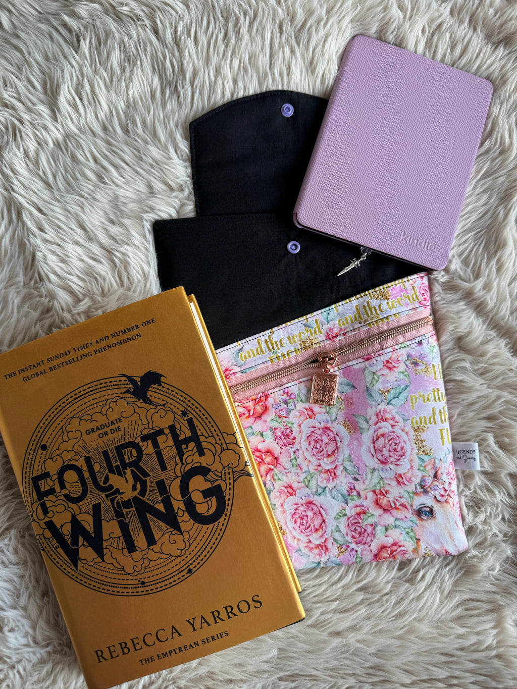 I like pretty things… (book pull) Large 3in1 Sleeve