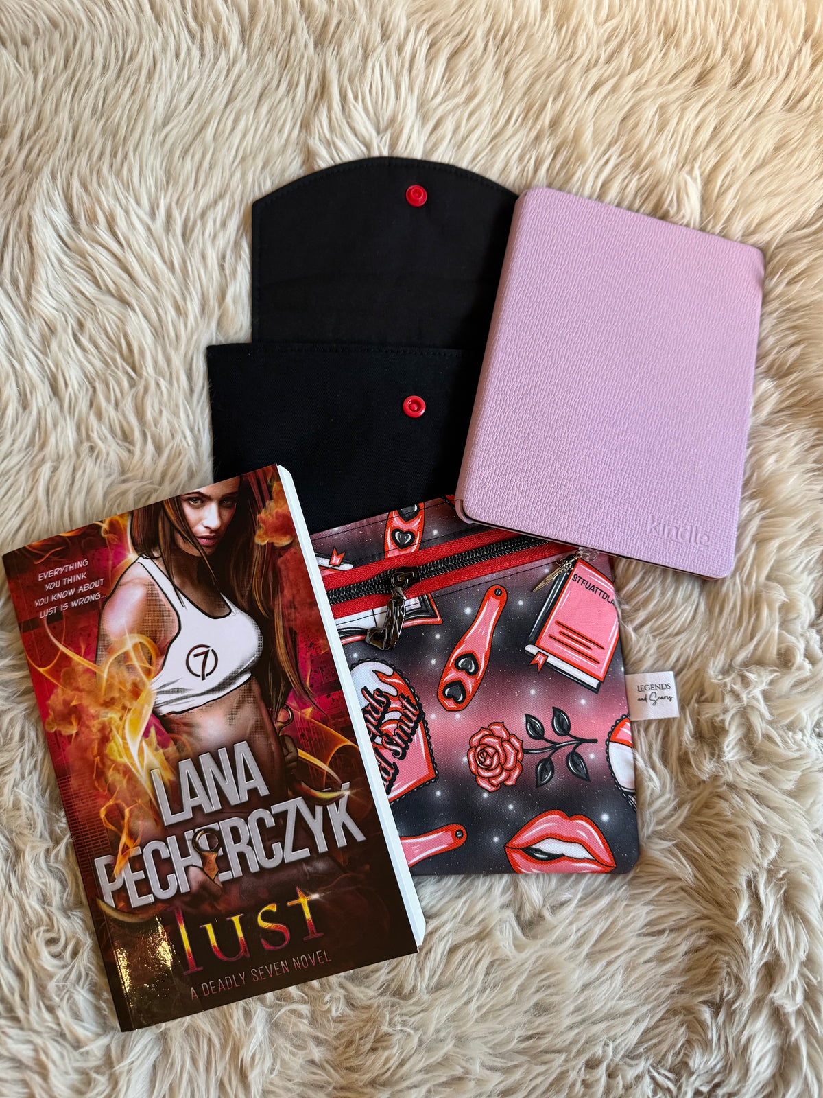 Good girls read smut Small 3in1 sleeve