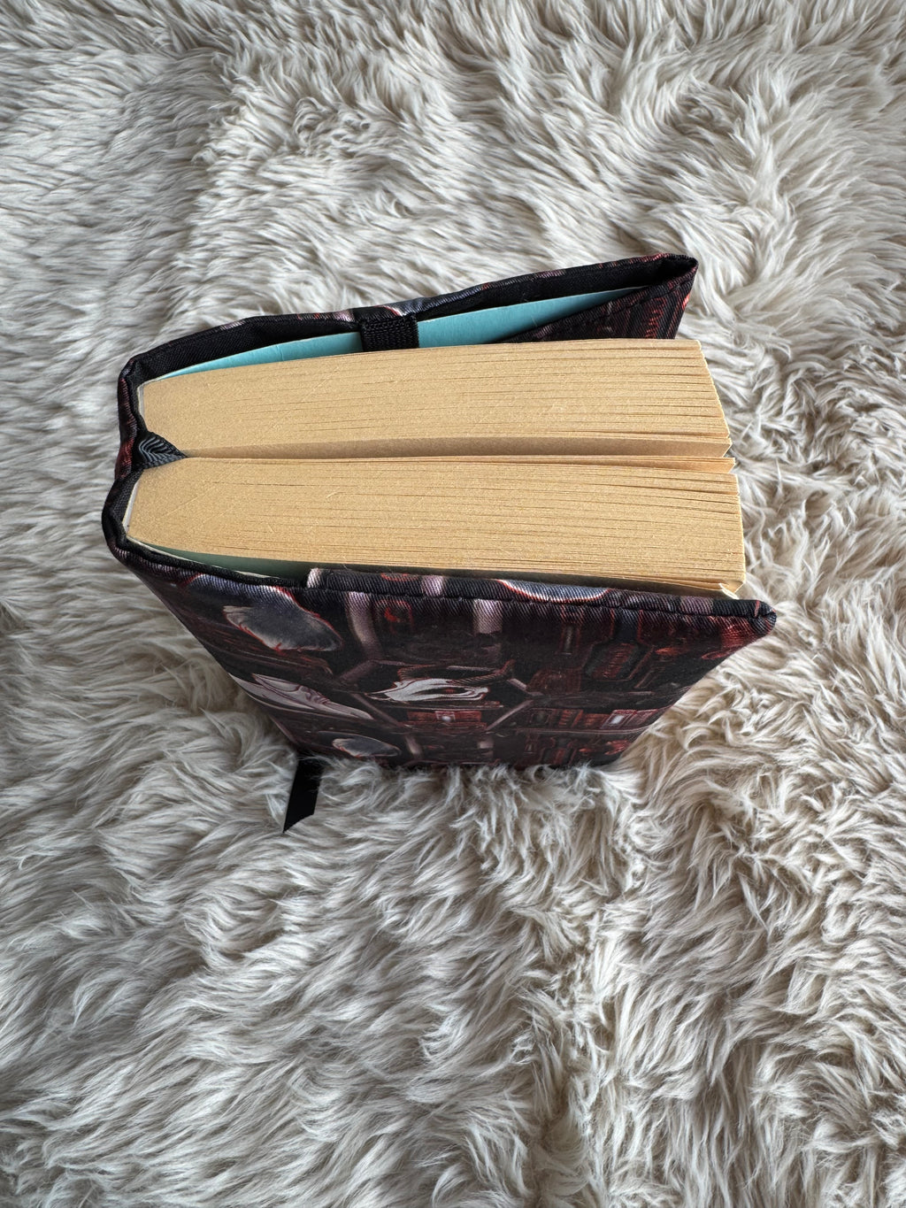 Dark romance shelves dust jacket (Red)