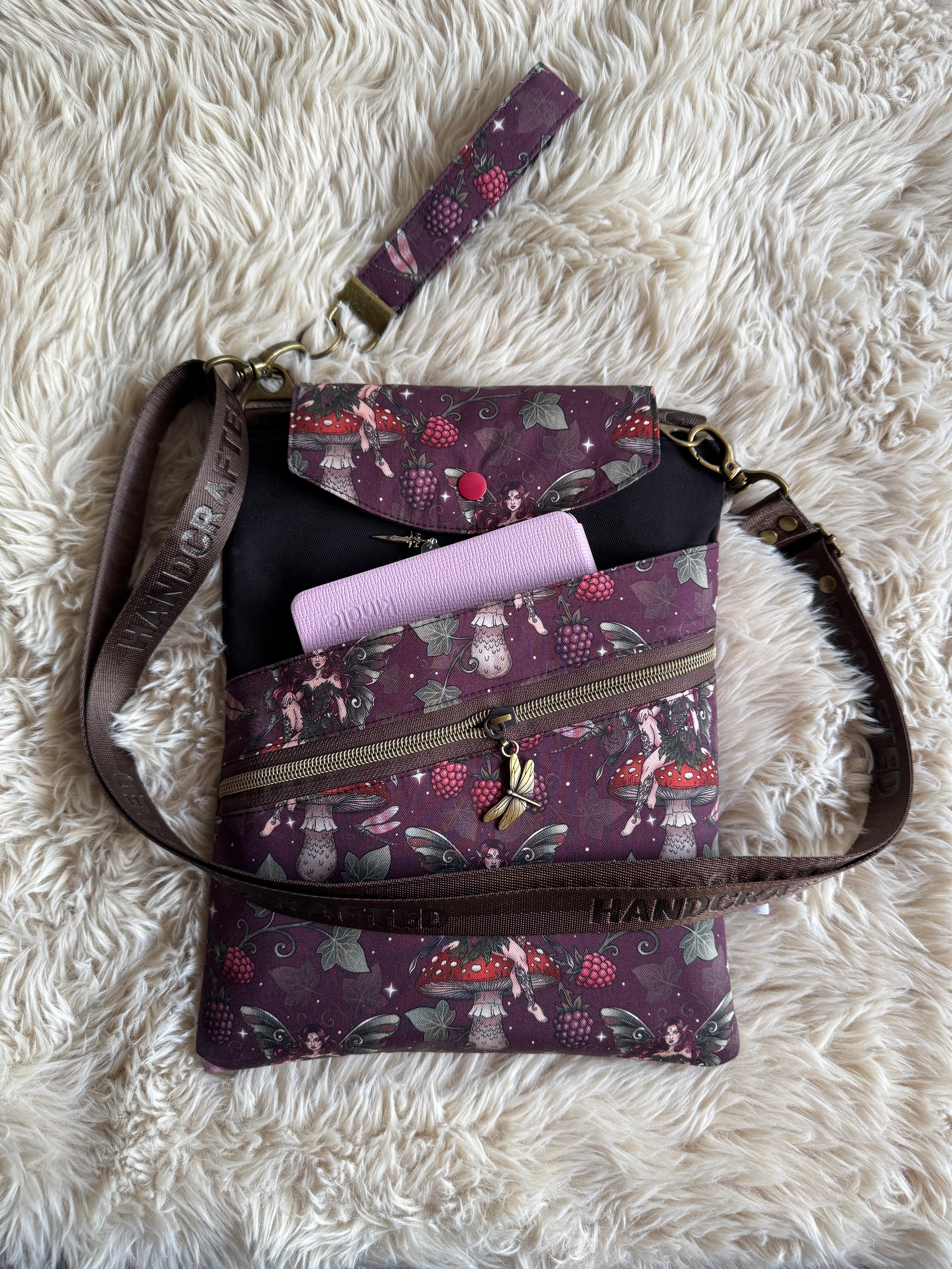 Mushroom Fairy (Mulberry) Large 3in1 with adjustable strap