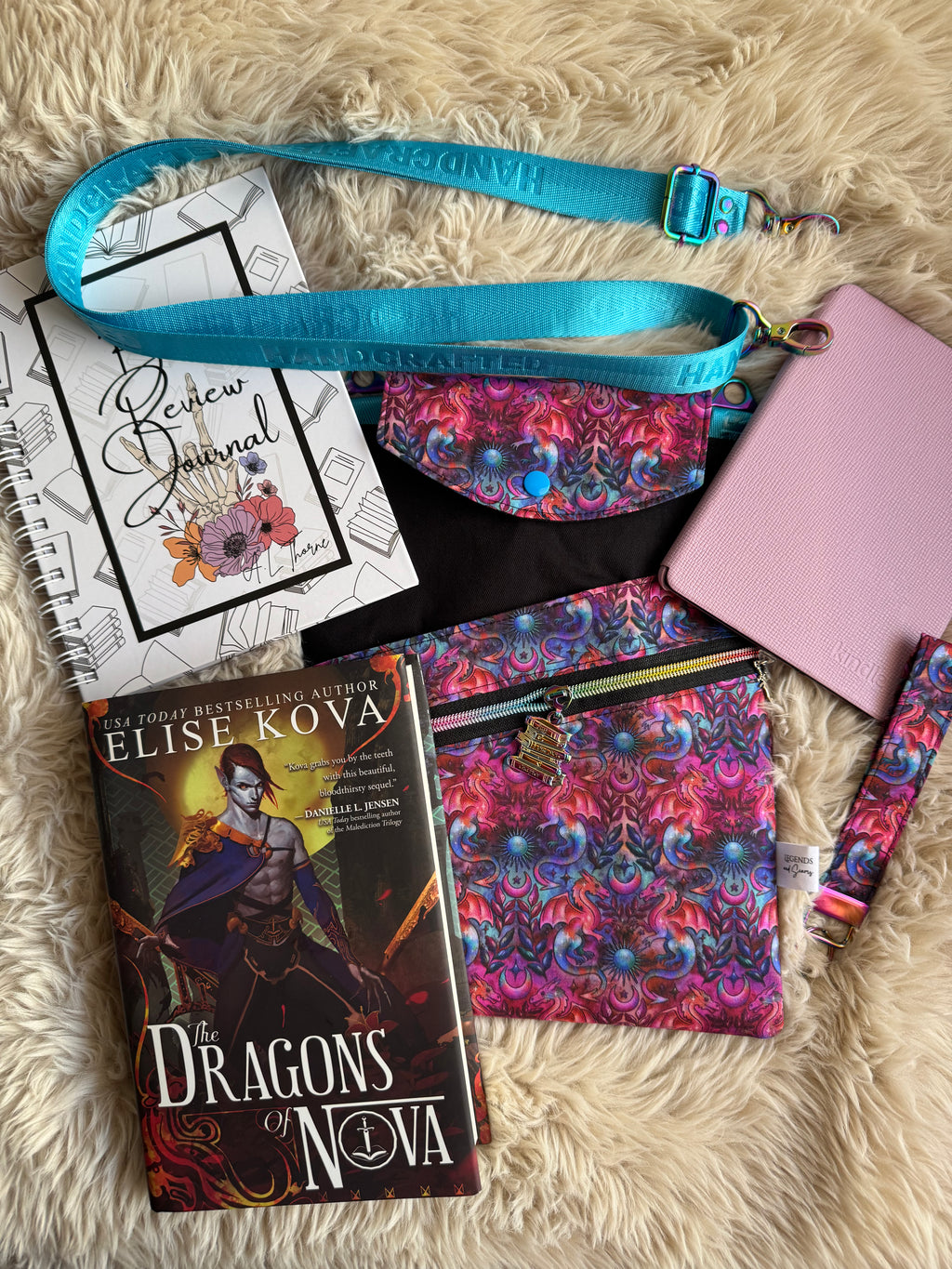 Dragon symmetry Large 3in1 Sleeve with Strap
