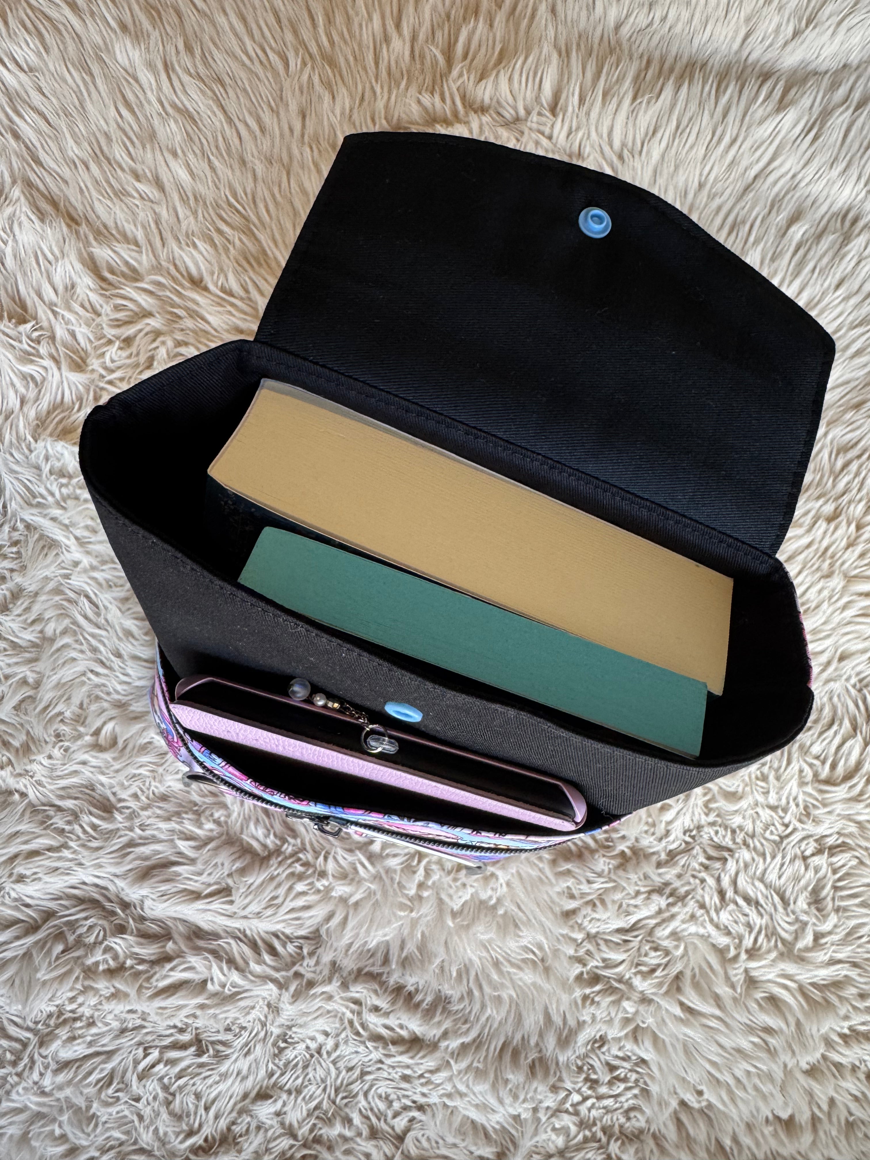 Booktrovert (Ombré) Large 3in1 Sleeve