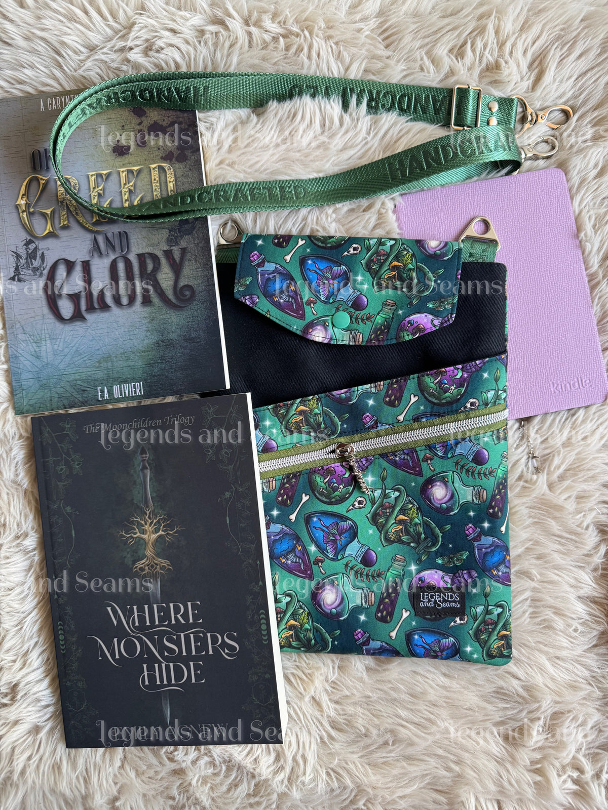 Alchemist (Green with Full Colour Potions) Large 3in1 with adjustable strap