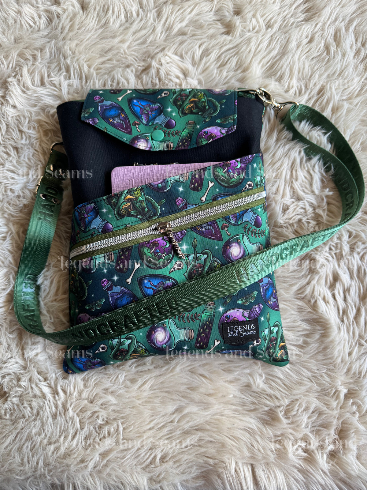 Alchemist (Green with Full Colour Potions) Large 3in1 with adjustable strap