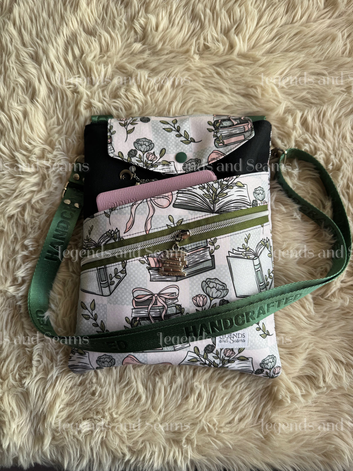 Green Chic Large 3in1 with adjustable strap