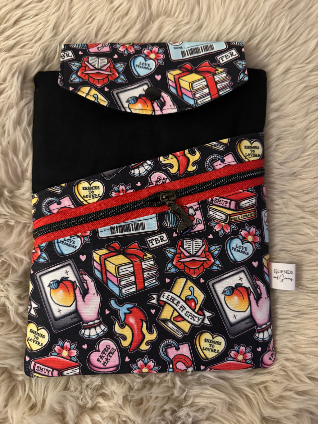 Spicy Tropes (Peen Zipper Pull) Small 3in1 Sleeve