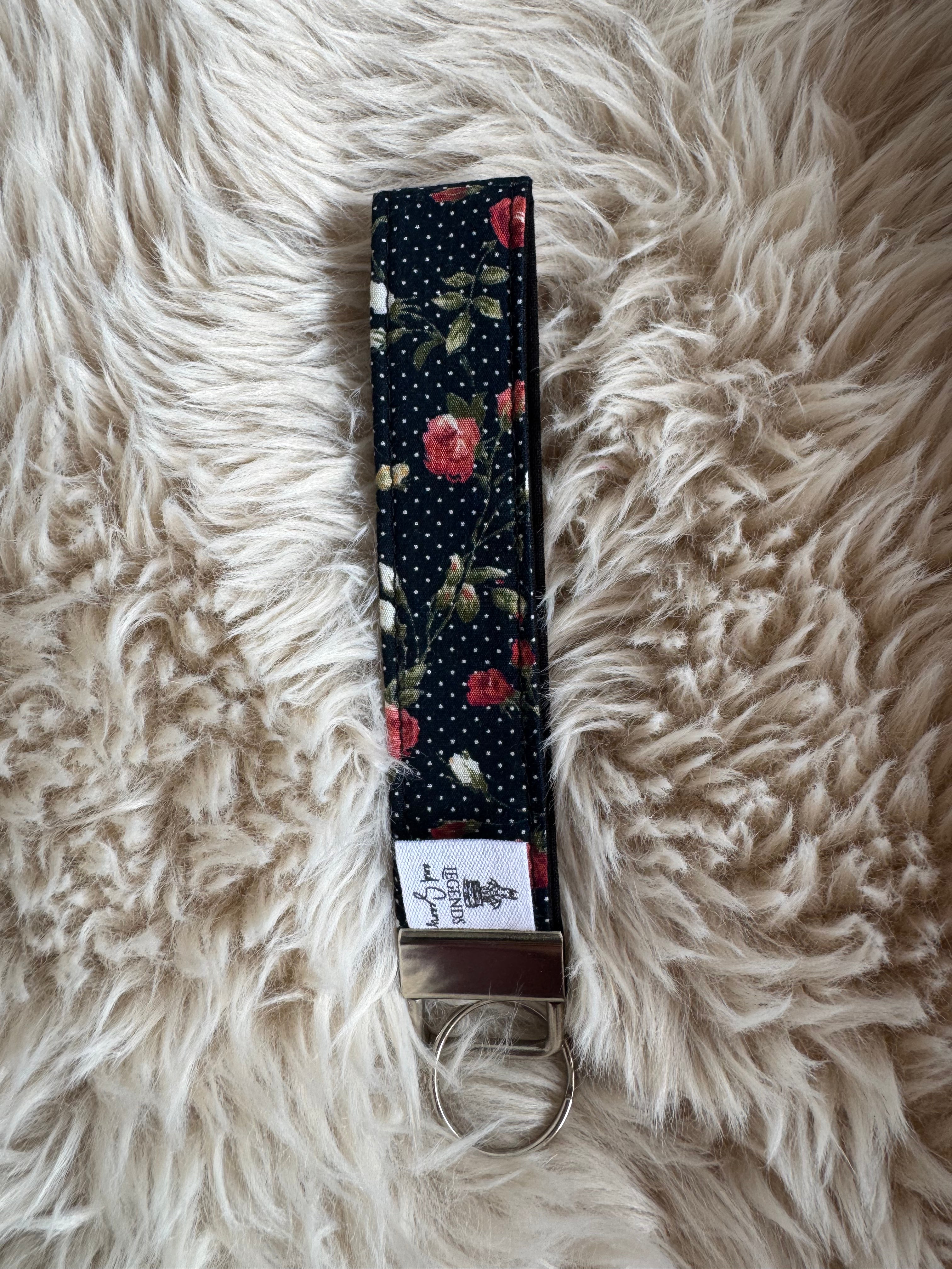 Roses Wristlet