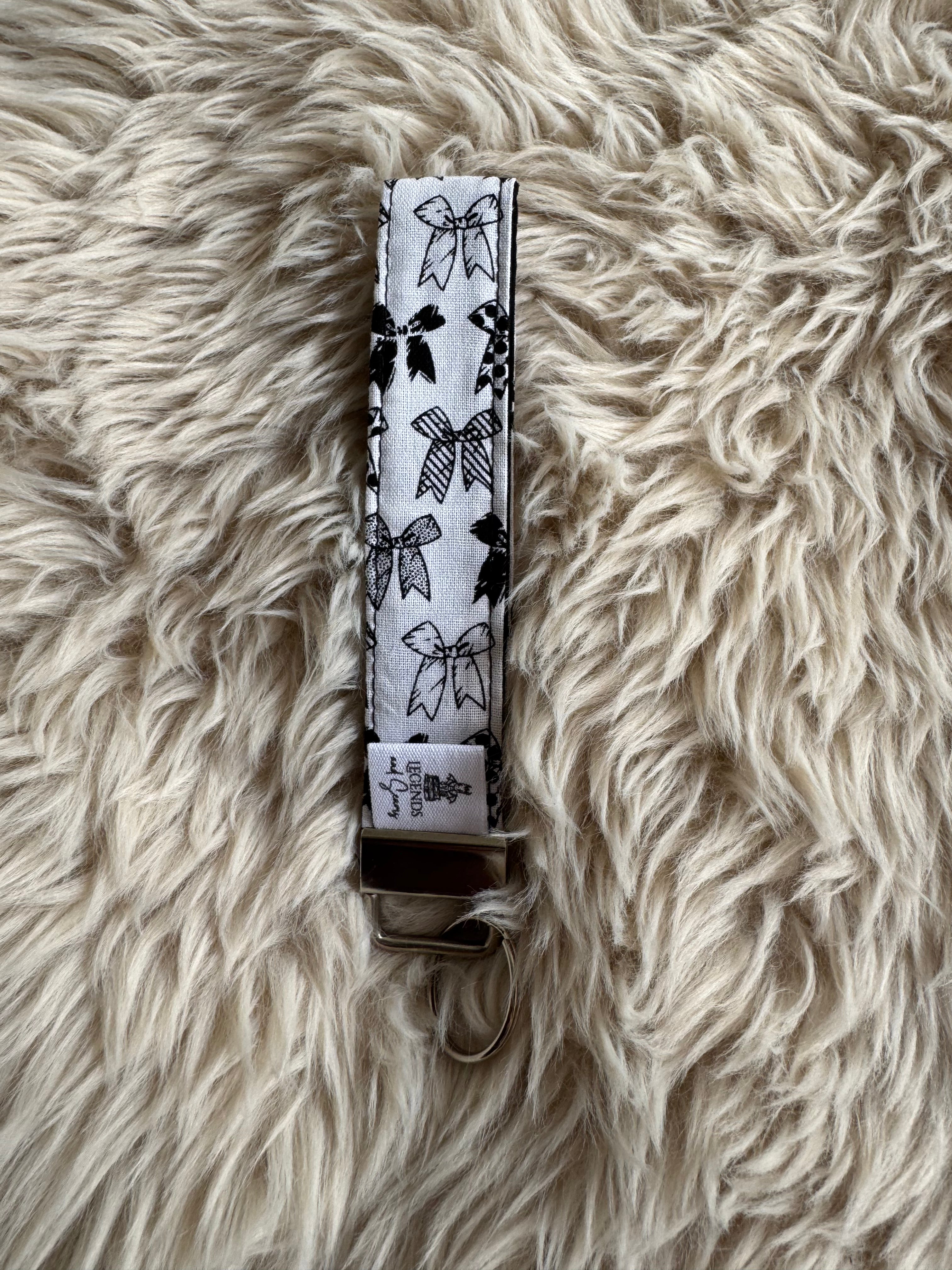 White bows Wristlet