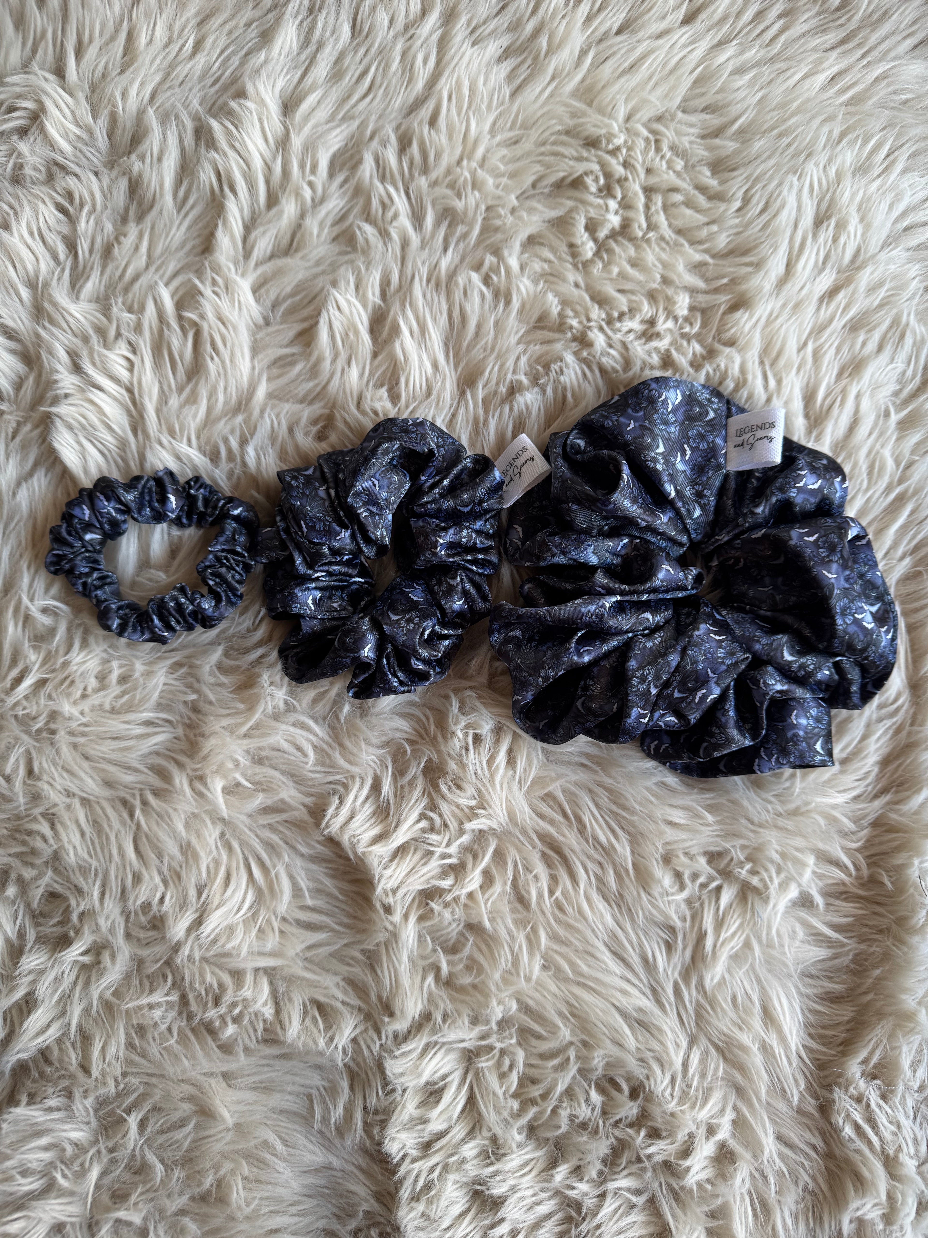 Moon bat Scrunchie